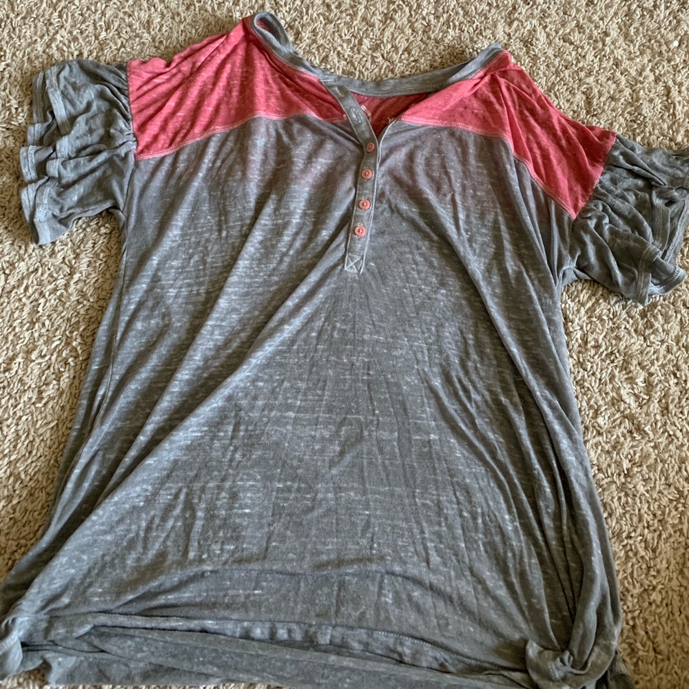 Gray& pink top with ripped sleeves